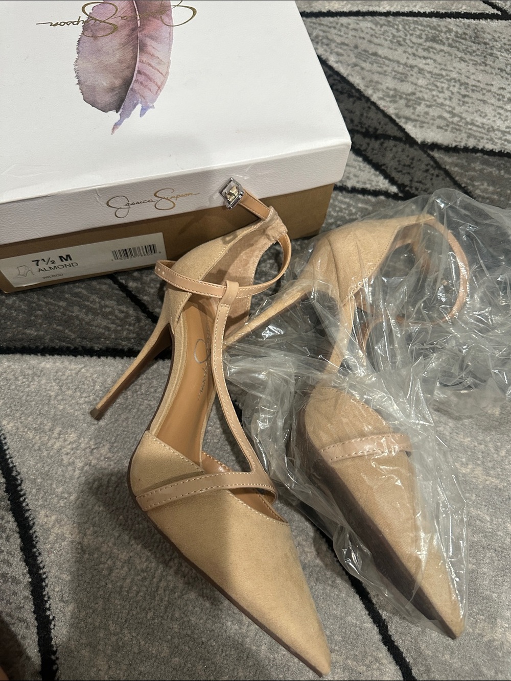 Jessica Simpson Almond T-Strap Pointed Toe Heels - Picture 3 of 4